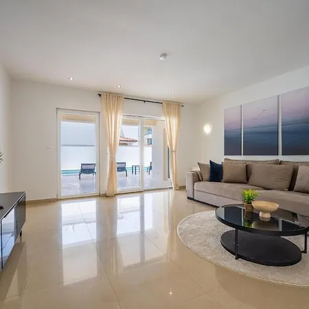 D&j Villa