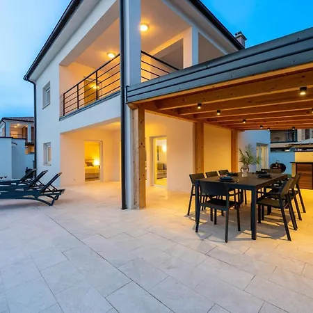 D&j Villa